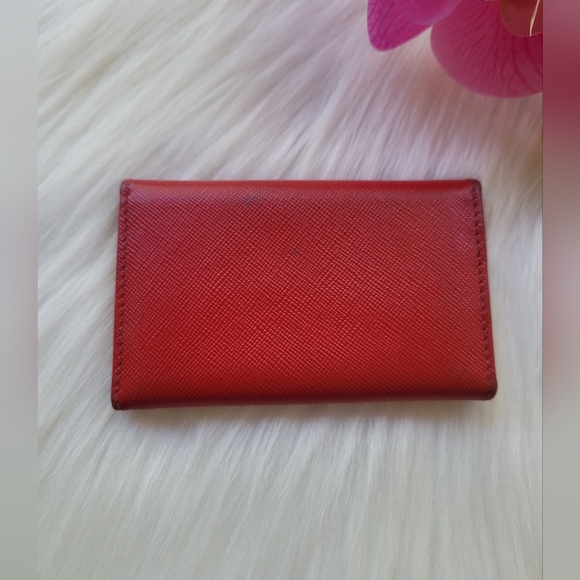 🔑 Prada Red Saffiano Leather 6 Key Holder - Picture 2 of 16